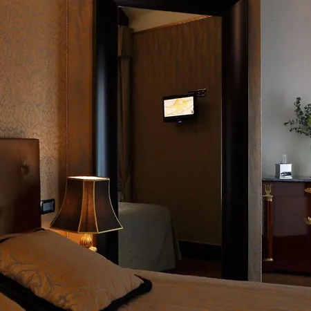 Отель Aqua Palace 4*