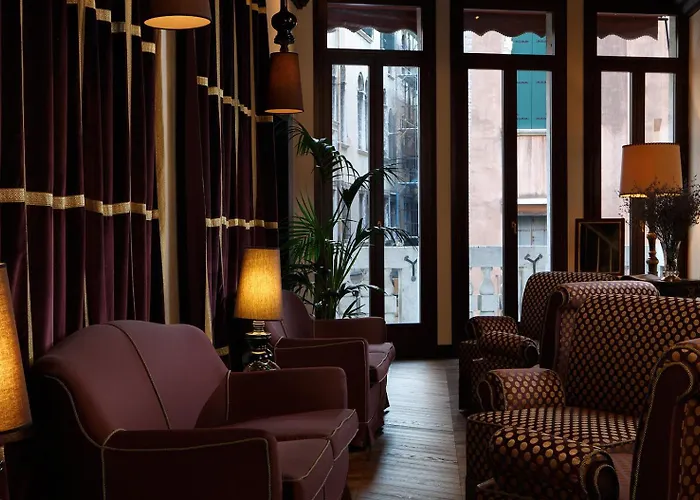 فندق أكوا بالاس