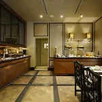 أكوا بالاس 4*