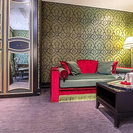 Aqua Palace 4*