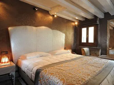 Aqua Palace Szálloda 4*