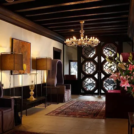 Aqua Palace Szálloda 4*