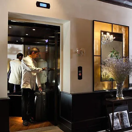 호텔 아쿠아 팰리스 4*