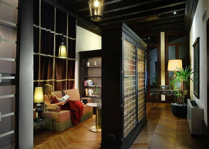 アクア パレス ホテル 4*